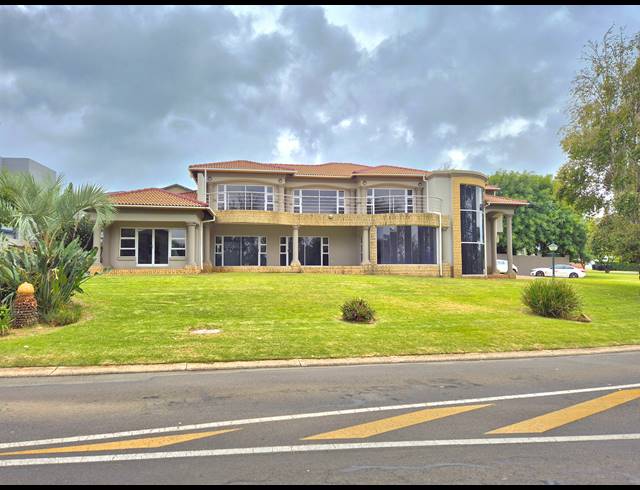 4 BEDROOM HOUSE FOR SALE IN EBOTSE GOLF ESTATE